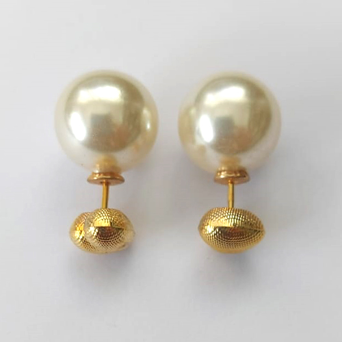 BRINCO FOLHEADO A OURO - BANHADO COM 5 MILÉSIMOS + VERNIZ DIAMOND - BRINCO DE PINO COM PÉROLA E CORAÇÃO - OURO522