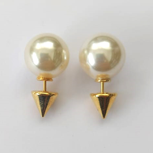 BRINCO FOLHEADO A OURO - BANHADO COM 5 MILÉSIMOS + VERNIZ DIAMOND - BRINCO DE PINO COM PÉROLA E PINO PONTIAGUDOO - OURO523