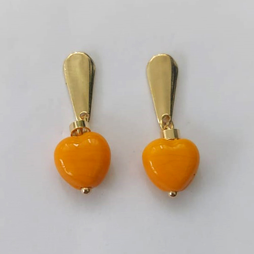 BRINCO FOLHEADO A OURO - BANHADO COM 5 MILÉSIMOS + VERNIZ DIAMOND - BRINCO DE PINO BASE GOTA E PINGENTE EM MURANO CORAÇÃO 10MM - OURO586