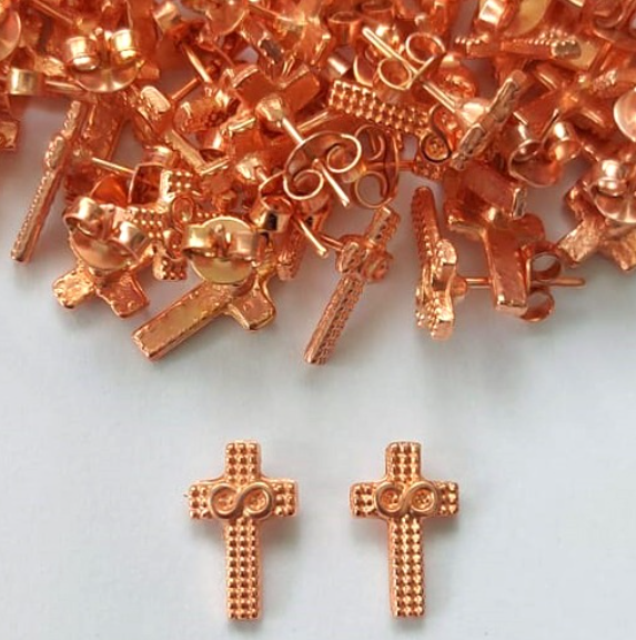 BRINCO NO BRUTO PRONTO PARA O BANHO - (CRIS) BRINCO DE PINO 10MM - PESO TOTAL 1.7GR - BRU0003270