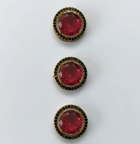 PINGENTE NO BRUTO PRONTO PARA O BANHO - KIT COM 3 PINGENTES COM BASES EM ALTA FUSÃO REDONDAS CRAVEJADAS COM MICROS ZIRCÔNIAS CRISTAIS NEGRO E PEDRA EM ZIRCÔNIA 10MM - PESO TOTAL 6,6GR - BRU0003292