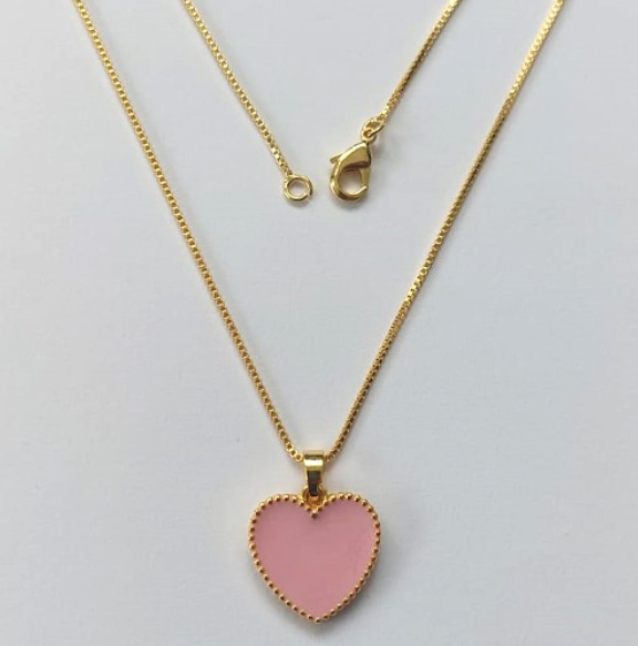 GARGANTILHA FOLHEADO A OURO - BANHADO COM 5 MILÉSIMOS + VERNIZ DIAMOND - PINGENTE DE FLOR RESINADO 20MM OURO605