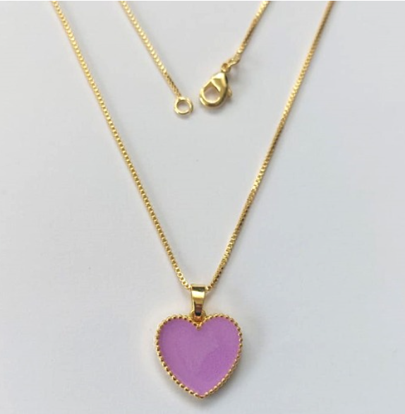 GARGANTILHA FOLHEADO A OURO - BANHADO COM 5 MILÉSIMOS + VERNIZ DIAMOND - PINGENTE DE FLOR RESINADO 20MM OURO606