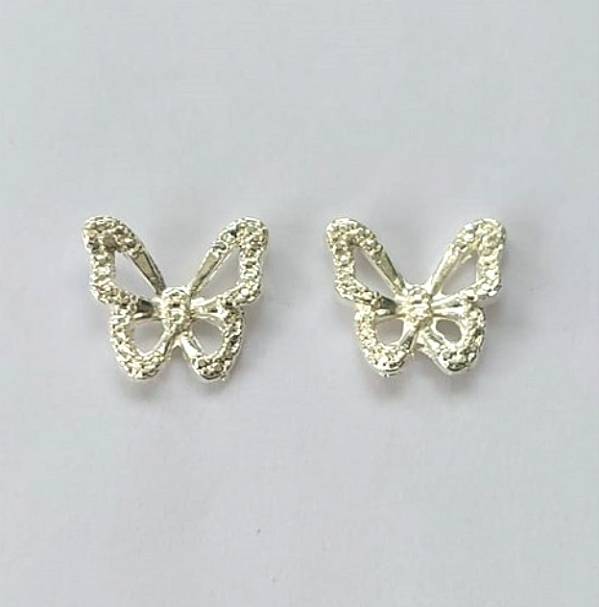 BRINCO FOLHEADO A PRATA COM 50 MILÉSIMOS + VERNIZ DIAMOND TAMANHO 10MM -(CRIS) BRINCO DE PINO- PRA656