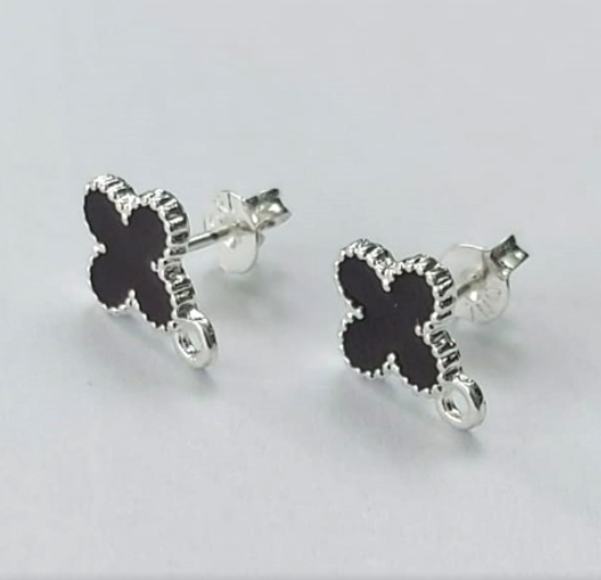 BRINCO FOLHEADO A PRATA COM 50 MILÉSIMO+ VERNIZ DIAMOND TRIO DE BRINCOS COM TREIS TAMANHOS ( 10MM/7MM/6MM) PRA662