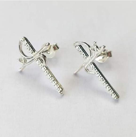 BRINCO FOLHEADO A PRATA COM 50 MILÉSIMO+ VERNIZ DIAMOND TAMANHO 12MM - PRA671