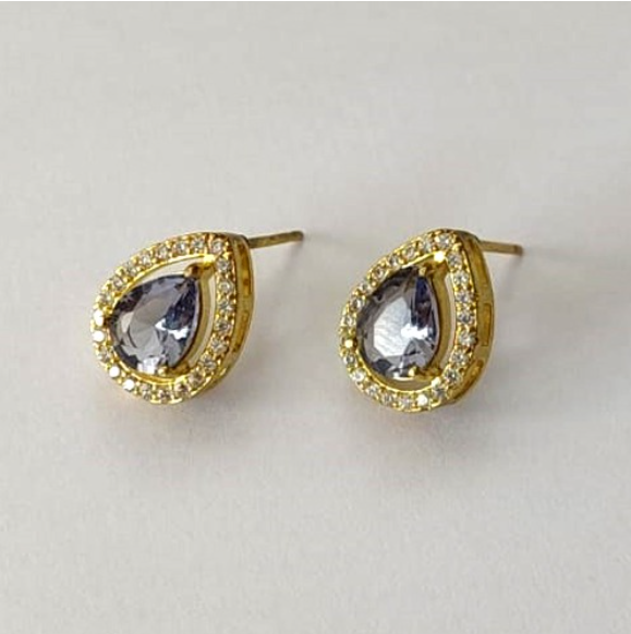 BRINCO NO BRUTO PRONTO PARA O BANHO - BRINCOS DE PINO COM BASE EM ALTA FUSÃO COM ZIRCÔNIA GOTA 6X8MM - PESO TOTAL 2.8gr- BRU0003310