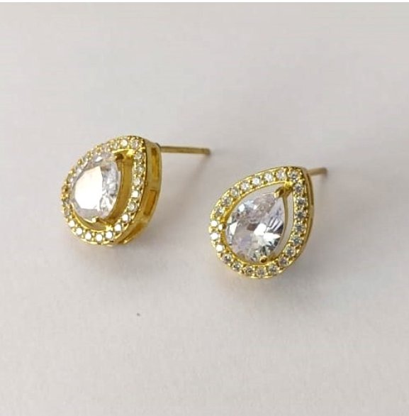 BRINCO NO BRUTO PRONTO PARA O BANHO - BRINCOS DE PINO COM BASE EM ALTA FUSÃO COM ZIRCÔNIA GOTA 6X8MM - PESO TOTAL 2.8gr- BRU0003316