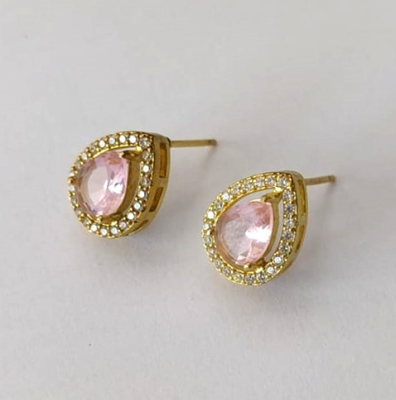 BRINCO NO BRUTO PRONTO PARA O BANHO - BRINCOS DE PINO COM BASE EM ALTA FUSÃO COM ZIRCÔNIA GOTA 6X8MM - PESO TOTAL 2.8gr- BRU0003319