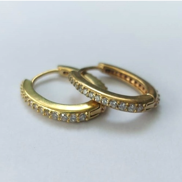 BRINCO NO BRUTO PRONTO PARA O BANHO(CX142)( BRINCO DE ARGOLINHA PRESSÃO TODA CRAVEJADO EM ZIRCONIAS ) PESO 2,4GR / BRU0003321