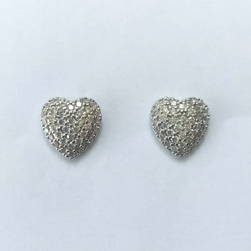 BRINCO FOLHEADO A PRATA COM 50 MILÉSIMO+ VERNIZ DIAMOND BRINCO DE PINO CORAÇÃO COM MICRO ZIRCÔNIAS 10MM PRA676