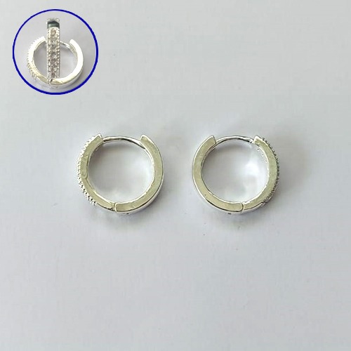 BRINCO FOLHEADO A PRATA COM 50 MILÉSIMO+ VERNIZ DIAMOND BRINCO DE ARGOLA COM 1 FILEIRA DE MICRO ZIRCÔNIAS 12MM PRA677