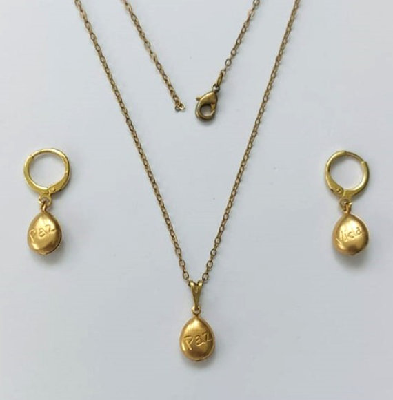 CONJUNTO NO BRUTO PRONTO PARA O BANHO(E460)PESO TOTAL 2.3GR - COM CORRENTE CADEADO E BRINCO COM BASE ARGOLINHA DE PRESSÃO BRU0003350