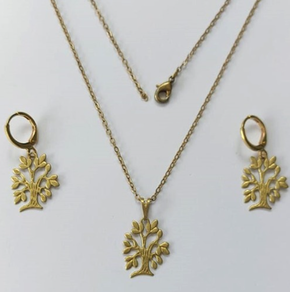 CONJUNTO NO BRUTO PRONTO PARA O BANHO(v1574)PESO TOTAL 2.2GR - COM CORRENTE CADEADO E BRINCO COM BASE ARGOLINHA DE PRESSÃO BRU0003355