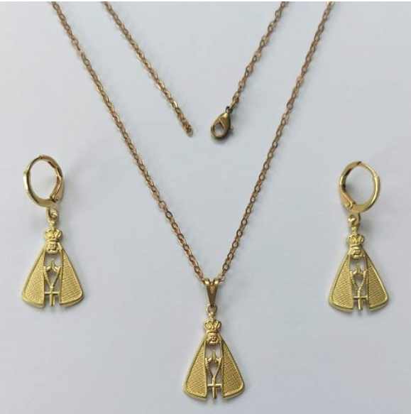 CONJUNTO NO BRUTO PRONTO PARA O BANHO(3782)PESO TOTAL - 5.2GR - COM CORRENTE CADEADO E BRINCO COM BASE ARGOLINHA DE PRESSÃO BRU0003364