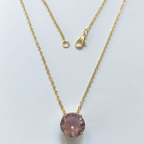 GARGANTILHA FOLHEADA A OURO 5 MILÉSIMOS + VERNIZ DIAMOND - CORRENTE CADEADO 45CM E PINGENTE COM ZIRCÔNIA REDONDA ROSA 12X12MM - OURO835