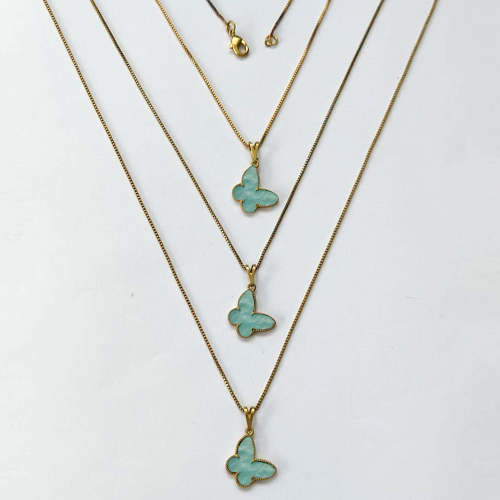 GARGANTILHA NO BRUTO PRONTA PARA O BANHO - KIT COM 3 CORRENTES VENEZIANAS 45CM E PINGENTES BORBOLETAS EM RESINA AZUL CLARA 14MM - PESO TOTAL 5,8GR - BRU16322