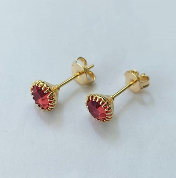 BRINCO FOLHEADO A OURO 5 MILÉSIMOS + VERNIZ DIAMOND -BRINCO DE PINO- TAMANHO 6MM - OURO910