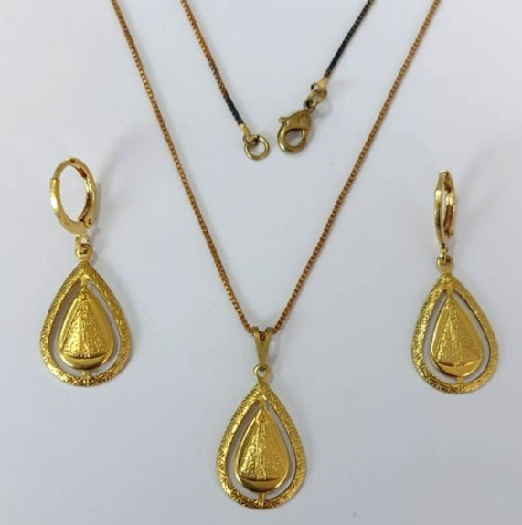 CONJUNTO NO BRUTO PRONTO PARA O BANHO - (2306) CONJUNTO COM CORRENTE VENEZIANA 45CM COM BRINCOS ARGOLINHA DE PRESSÃO - PESO: 5.4GR - COMPOSIÇÃO: 100% LATÃO - BRU0003425