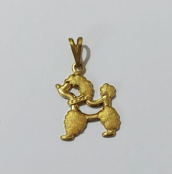 PINGENTE NO BRUTO PRONTO PARA O BANHO(2023) -Cachorro Poodle Vaz 16mm - PESO: 08GR - BRU0003454