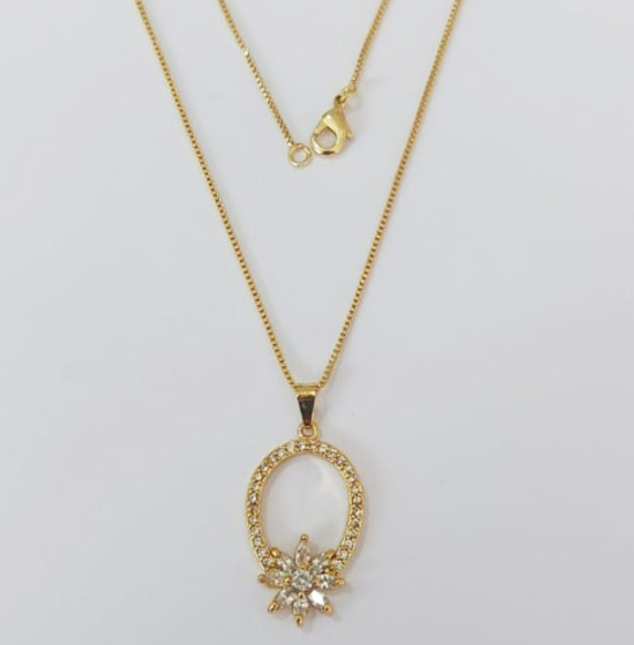 GARGANTILHA FOLHEADO A OURO - BANHADO COM 5 MILÉSIMOS + VERNIZ DIAMOND - CORRENTE VENEZIANA DE 45CM-PINGENTE TODO CRAVEJADO EM MICRO ZIRRCONIA (TAMANHO 25MM)- OURO929