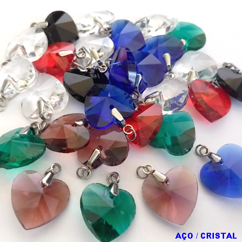 PINGENTE EM AÇO INOXIDAVEL(CX143) COM CORAÇÃO EM CRISTAL(VIDRO) TAMANHO 18MM(1.8CM) AÇO2286