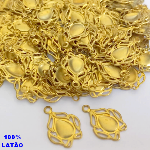 ACESSÓRIO NO BRUTO PRONTO PARA O BANHO - (V3257) ACESSORIO 16X12MM COM UMA ARGOLA-(CX143) COMPOSIÇÃO: 100% LATÃO - PESO: 0,3GR - BRU0003497