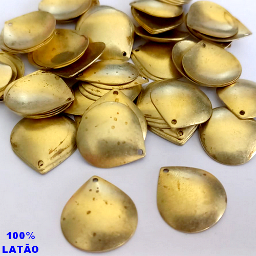 ACESSÓRIO NO BRUTO PRONTO PARA O BANHO(PINGENTE PARA GRAVAÇÃO) - (V1446) ACESSORIO 16MM ABAULADO COM UMA ARGOLA-(CX143) COMPOSIÇÃO: 100% LATÃO - PESO: 0,7GR - BRU0003498