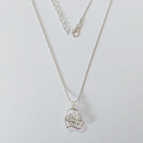 GARGANTILHA FOLHEADO A PRATA COM 50 MILÉSIMOS + VERNIZ DIAMOND CORRENTE BOLINHA 40CM PINGENTE CORAÇÃO ESCRITO LOVE COM ZIRCÔNIA 14MM - PRA795