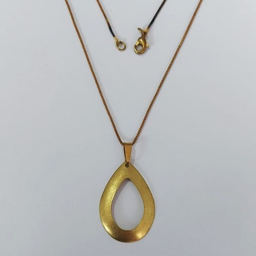 GARGANTILHA NO BRUTO PRONTO PARA O BANHO - COM CORRENTE VENEZIANA DE 45CM -(V1352)- PINGENTE ESTILO GOTA VAZADA 20MM PESO: 3,5GR - BRU0003688