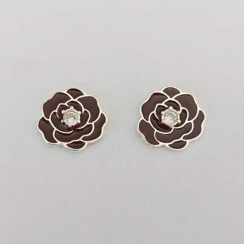 BRINCO FOLHEADO A PRATA COM 50 MILÉSIMOS + VERNIZ DIAMOND - BRINCO DE PINO FLOR ESMALTADA VINHO COM ZIRCÔNIA 15MM PRA837