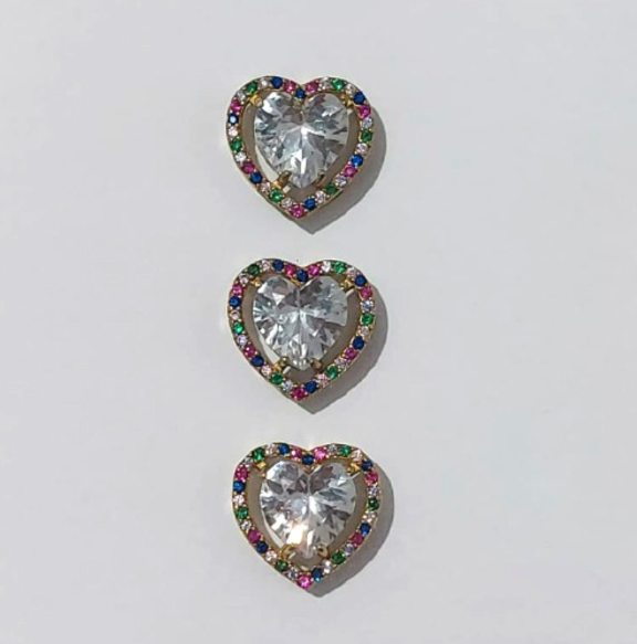 PINGENTE NO BRUTO PRONTO PARA O BANHO - KIT COM 3 PINGENTES COM BASES EM ALTA FUSÃO REDONDAS CRAVEJADAS COM MICROS ZIRCÔNIAS COLORIDA E PEDRA EM ZIRCÔNIA 10MM - PESO TOTAL 6,6GR - BRU0003744