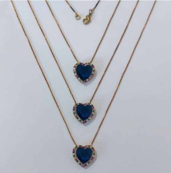 GARGANTILHA NO BRUTO PRONTA PARA O BANHO - KIT COM 3 GARGANTILHAS COM CORRENTES VENEZIANA 45CM E PINGENTES COM BASES EM ALTA FUSÃO CORAÇÃO CRAVEJADAS COM MICROS ZIRCÔNIAS COLORIDA E PEDRA EM ZIRCÔNIA 10MM - PESO TOTAL 3,4GR/UNIDADE - BRU0003749