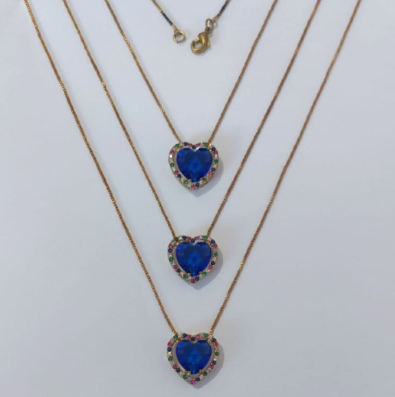 GARGANTILHA NO BRUTO PRONTA PARA O BANHO - KIT COM 3 GARG. COM CORRENTES VENEZIANA 45CM E PINGENTES COM BASES EM ALTA FUSÃO CORAÇÃO CRAVEJADAS COM MICROS ZIRCÔNIAS COLORIDA E PEDRA EM ZIRCÔNIA 10MM - PESO TOTAL 3,4GR/UNIDADE - BRU0003755