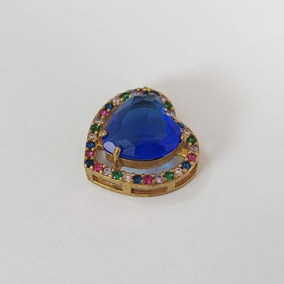 PINGENTE NO BRUTO PRONTO PARA O BANHO - PINGENTE CORAÇÃO COM MICRO ZIRCÔNIAS COLORIDAS E ZIRCÔNIA 10MM- COMPOSIÇÃO: LATÃO / ZIRCÔNIA - TAMANHO 14MM - PESO TOTAL 2.3GR - BRU3769