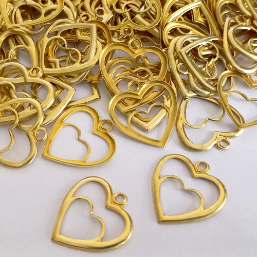 ACESSORIO NO BRUTO PRONTO PARA O BANHO(V1229)(CX146) (CORAÇÃO VASADO 16.MM) VENDA POR UNIDADE / PESO 0,5GR / BRU3775