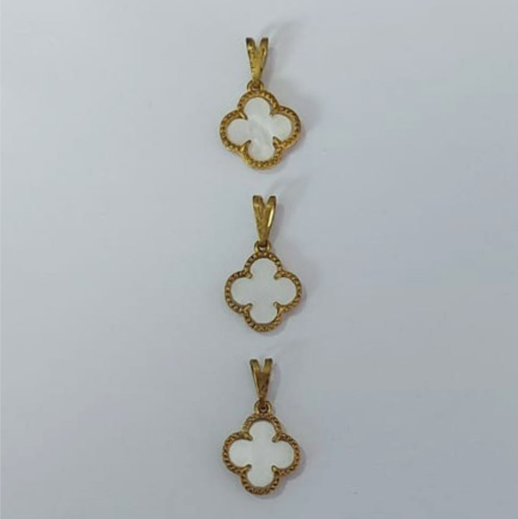 PINGENTE NO BRUTO PRONTO PARA O BANHO - KIT COM 3 PINGENTES DE VAN CLEEF 10X10MM - PESO TOTAL 2,5GR - BRU3777