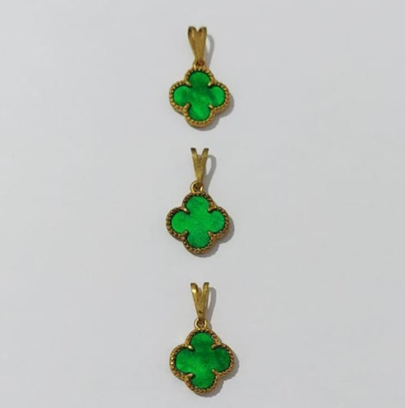 PINGENTE NO BRUTO PRONTO PARA O BANHO - KIT COM 3 PINGENTES DE VAN CLEEF 10X10MM - PESO TOTAL 2,5GR - BRU3789