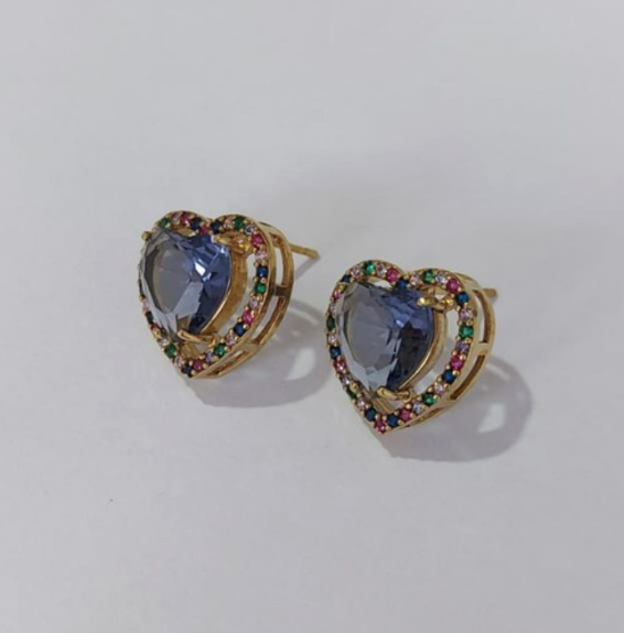 BRINCO NO BRUTO PRONTO PARA O BANHO (BASE DE 15MM TODA CRAVEJADA EM MICRO ZIRCONIAS COLORIDA E PEDRA DE ZIRCONIA DE10MM CORAÇÃO(PEÇA EM ALTA FUSÃO) - PESO DO BRINCO 4,3GR - BRU3808