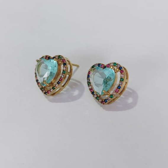 BRINCO NO BRUTO PRONTO PARA O BANHO (BASE DE 15MM TODA CRAVEJADA EM MICRO ZIRCONIAS COLORIDA E PEDRA DE ZIRCONIA DE10MM CORAÇÃO(PEÇA EM ALTA FUSÃO) - PESO DO BRINCO 4,3GR - BRU3820