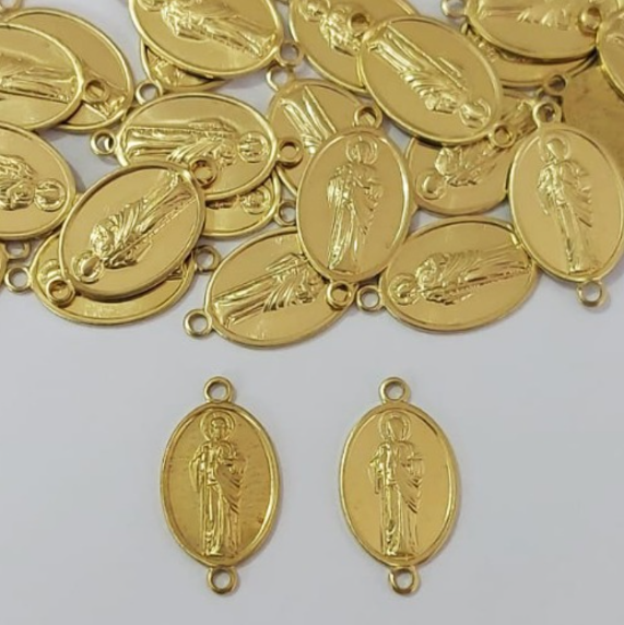 ACESSORIO NO BRUTO PRONTO PARA O BANHO(CX149)(5938) VENDIDO POR UNIDADE/ Oval 12,8mm São Judas Tadeu C/ 2 Cabeça / PESO 0,7GR - BRU3904