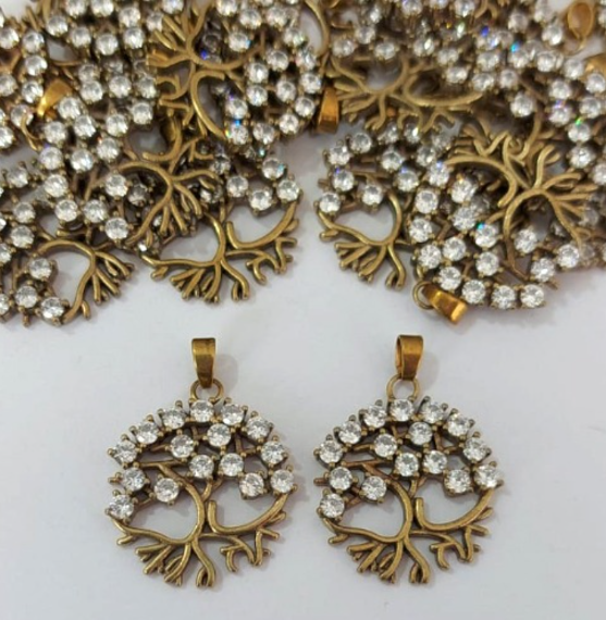 PINGENTE NO BRUTO PRONTO PARA O BANHOEM ALTA FUSÃO (CX148) - TODO CRAVEJADO EM MICRO ZIRCONIAS - PESO 2.8GR - BRU23922