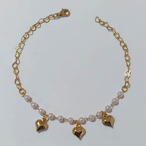 PULSEIRA FOLHEADO A OURO + VERNIZ CATAFORÉTICO - PULSEIRA 18CM COM PÉROLAS E CORAÇÕES - OURO1193