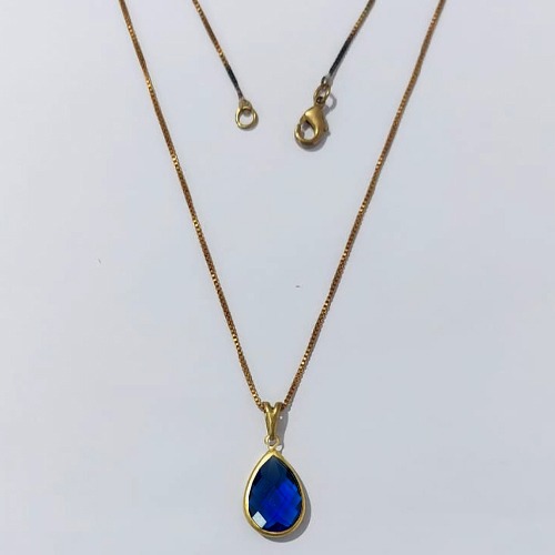 GARGANTILHA NO BRUTO PRONTA PARA O BANHO - GARGANTILHA COM CORRENTE VENEZIANA 45CM E PINGENTE 8X12MM (GOTA)COMPOSIÇÃO 70% LATÃO E 30% VIDRO AZUL ESCURO - PESO: 2,4GR - COMPOSIÇÃO: 100% LATÃO - BRU24032