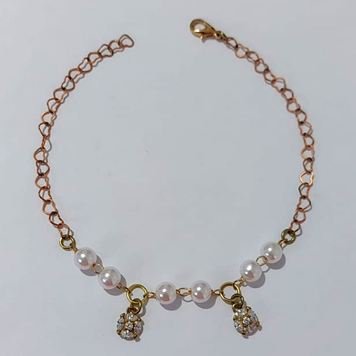 PULSEIRA NO BRUTO PRONTA PARA O BANHO - PULSEIRA COM PÉROLAS E PINGENTES COM MICROS ZIRCÔNIAS - TAMANHO 20CM - PESO 2,7GR - BRU24186