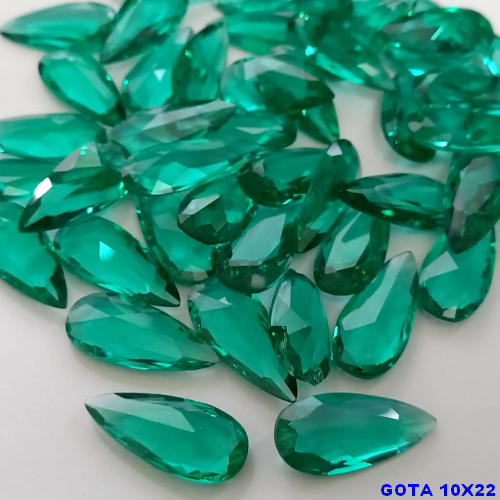 ACESSORIO NO BRUTO PRONTO PARA O BANHO -(CX143) PEDRA DE ZIRCONIA TAMANHO 10X22MM - COMPOSIÇÃO 100% VIDRO - BRU24244