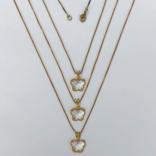 GARGANTILHA NO BRUTO PRONTA PARA O BANHO - KIT COM 3 CORRENTES VENEZIANAS 45CM E PINGENTES BORBOLETA TIPO VAN CLEEF EM VIDRO CRISTAL 10MM - PESO TOTAL 8,1GR - BRU24248