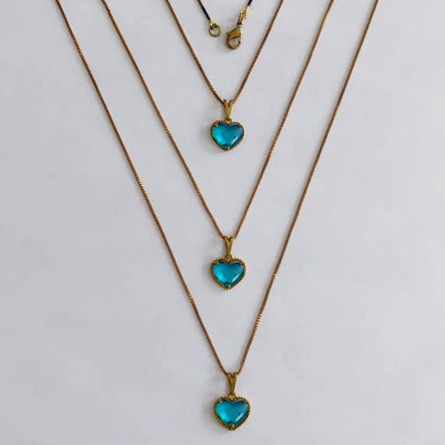 GARGANTILHA NO BRUTO PRONTA PARA O BANHO - KIT COM 3 CORRENTES VENEZIANAS 45CM E PINGENTES CORAÇÃO TIPO VAN CLEEF EM VIDRO AZUL 10MM - PESO TOTAL 7,8GR - BRU24259