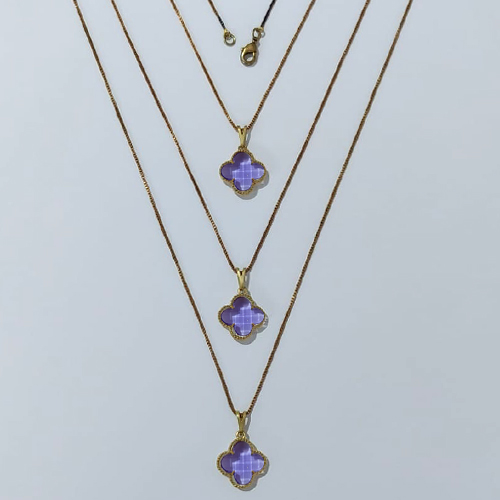 GARGANTILHA NO BRUTO PRONTA PARA O BANHO - KIT COM 3 CORRENTES VENEZIANAS 45CM E PINGENTES TIPO VAN CLEEF VIDRO LILÁS 15MM - PESO TOTAL 9GR - BRU24308