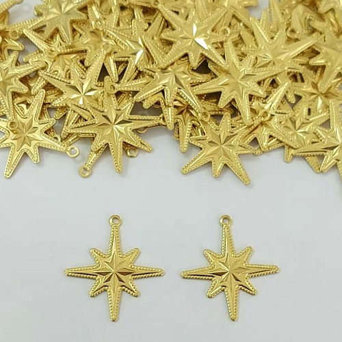 ACESSÓRIO NO BRUTO PRONTO PARA O BANHO - (5973) (CX.72) PINGENTE ESTRELA 8 PONTAS 18MM COM UMA ARGOLINHA - COMPOSIÇÃO: 100% LATÃO - PESO TOTAL 0,6GR - BRU24414